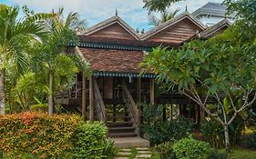Phum Khmer Lodge - Village Cambodian Eco-Lodge